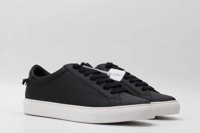 Onekick Givench LOW-TOP SNEAKER