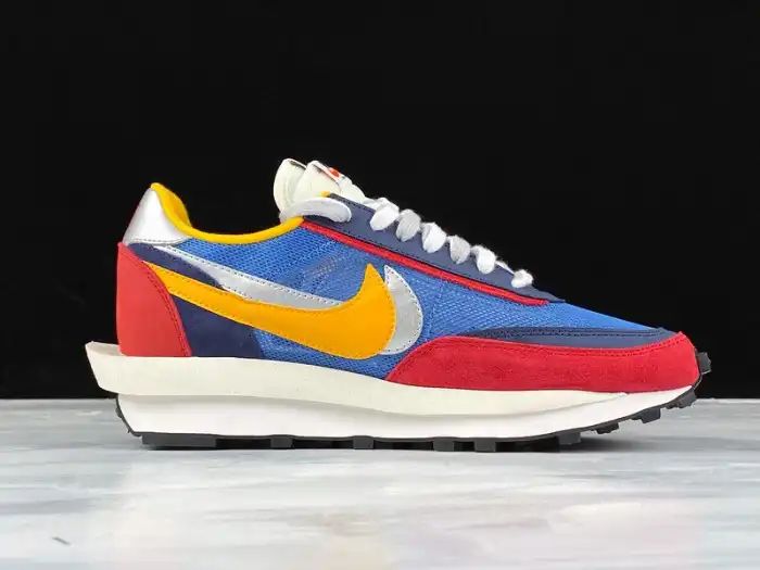 Sacai x Nike LDWaffle Trainer Varsity Blue Varsity Red BV0073-400