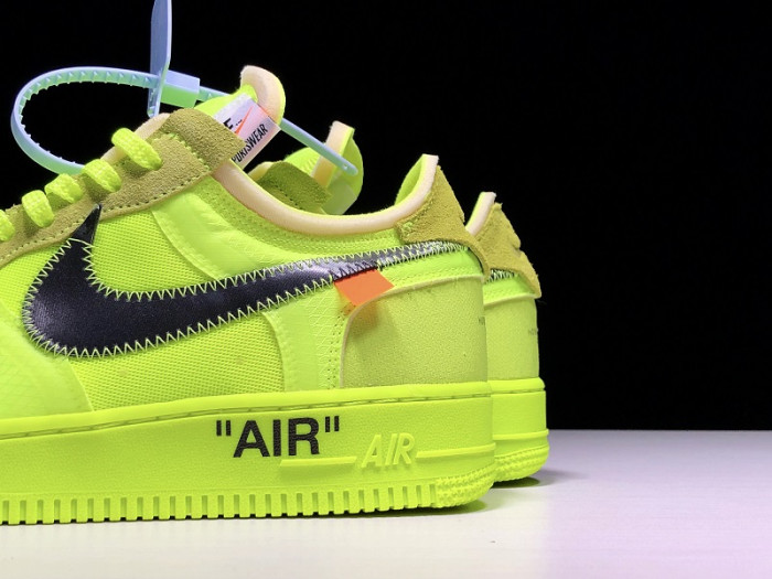 Onekick AIR FORCE 1 LOW OFF-WHITE VOLT AO4606-700