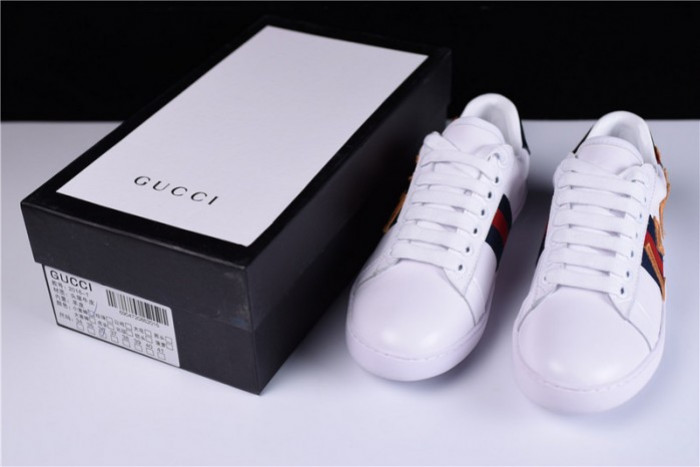 Onekick GUCC ACE EMBROIDERED LOW-TOP SNEAKER WITH LOVED 497090 DOPE0 9095