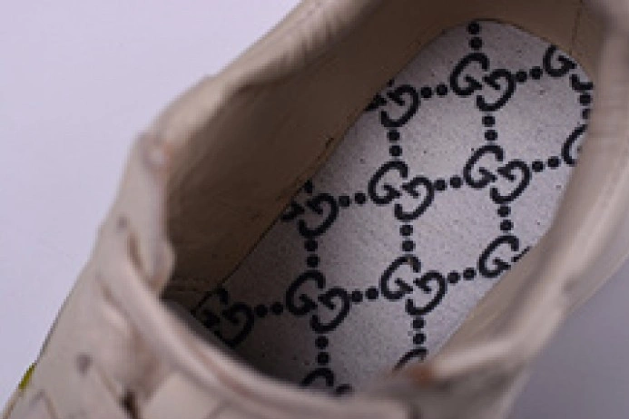 Cheap GUCC LOGO RHYTON VINTAGE TRAINER SNEAKER 500877 DRW00 9522