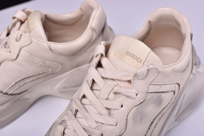 Cheap GUCC RHYTON VINTAGE TRAINER SNEAKER 498916 A9L00 9522