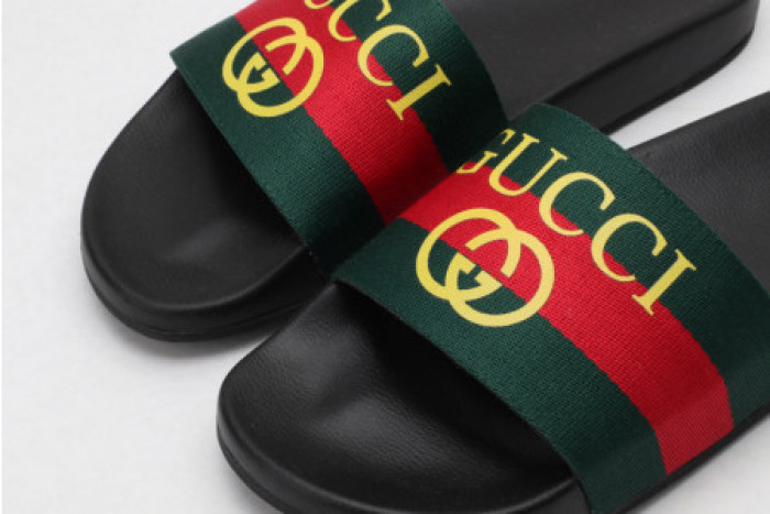 Onekick GUCC SLIPPERS