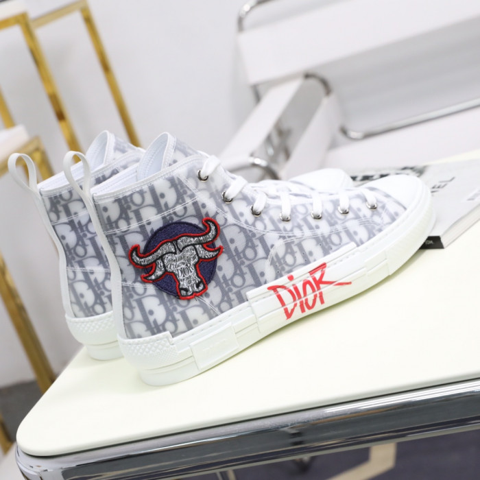 DR B23 Sneakers