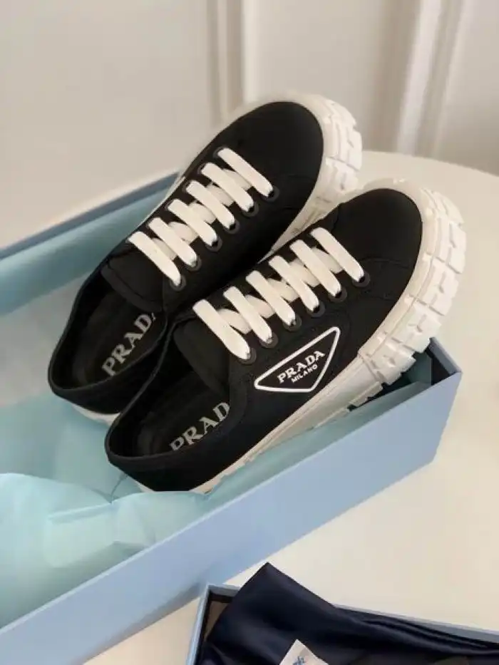 Cheap PRAD 21ss sneaker