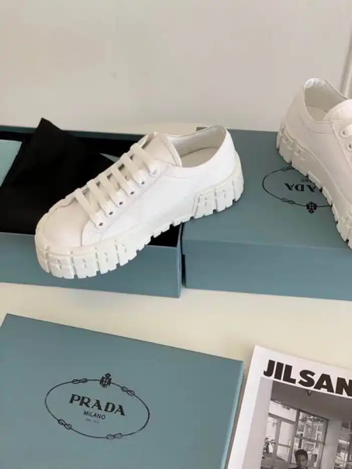 PRAD 21ss sneaker