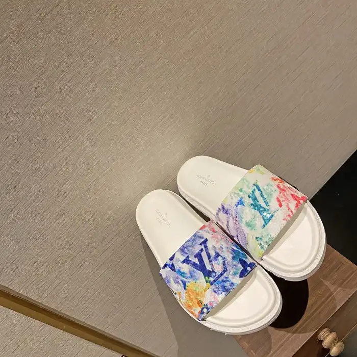 Rep LV SLIPPERS