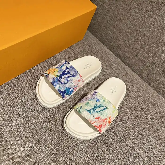 Rep LV SLIPPERS