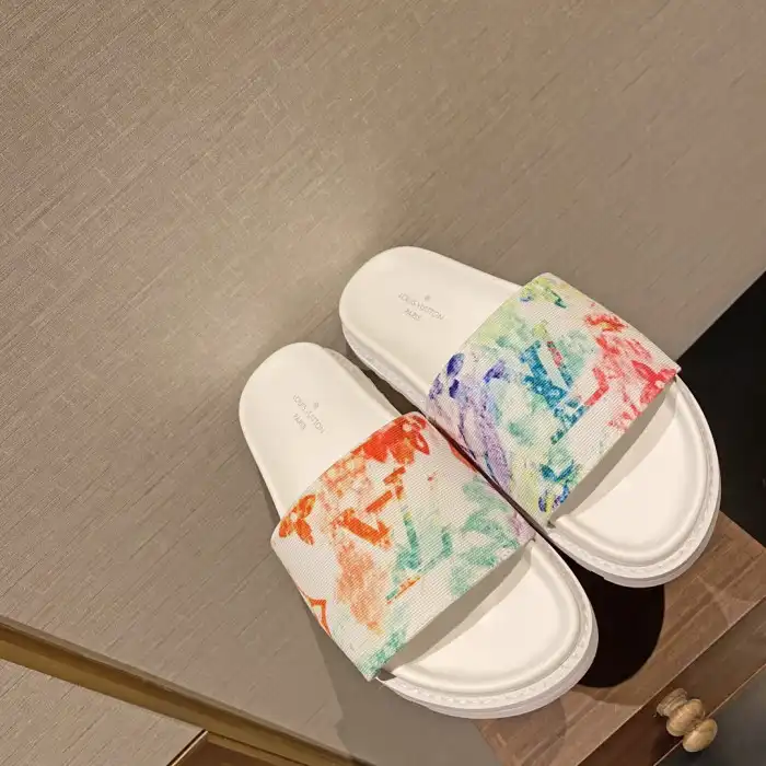 Cheap LV SLIPPERS