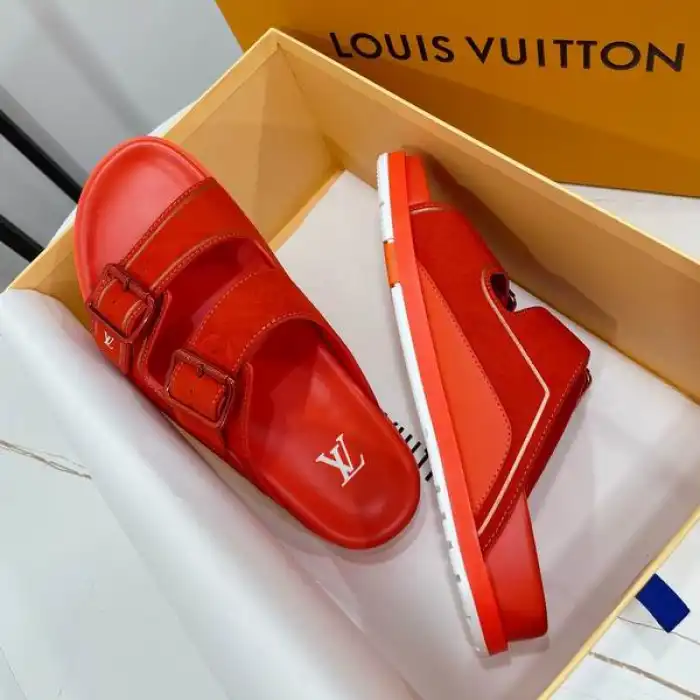 Loui Vuitto SLIPPERS