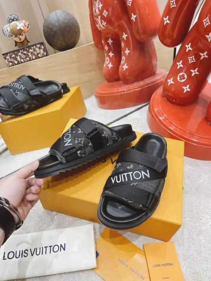 Cheap LV SLIPPERS