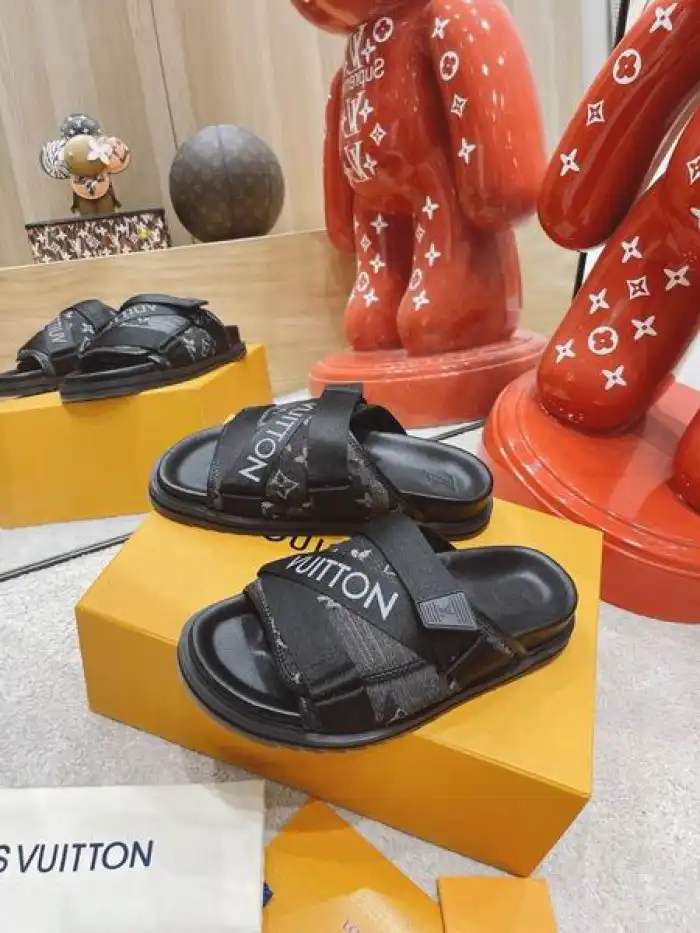 Cheap LV SLIPPERS