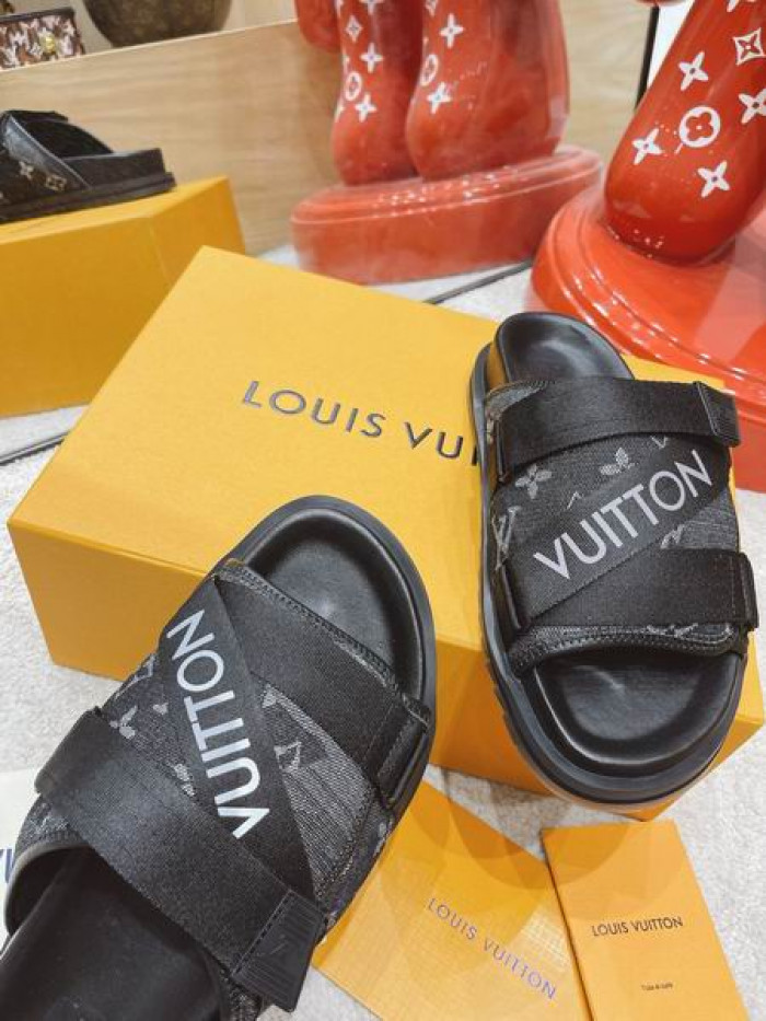 Onekick LV SLIPPERS