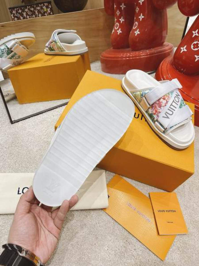 Onekick LV SLIPPERS