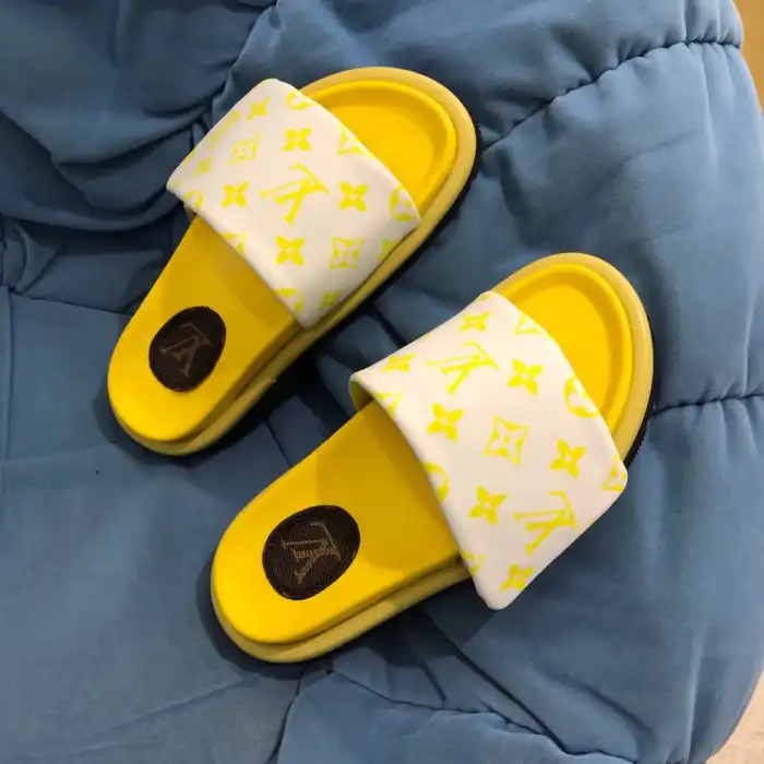 Rep LV SLIPPERS