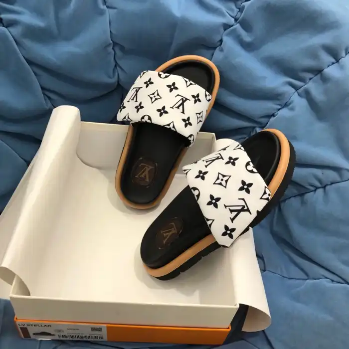 Cheap LV SLIPPERS