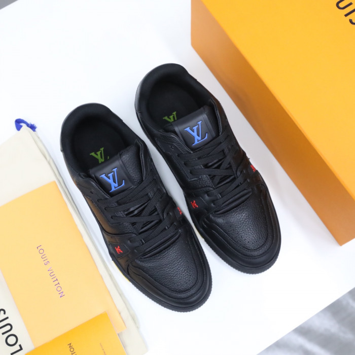 LV TRAINER SNEAKER LOW