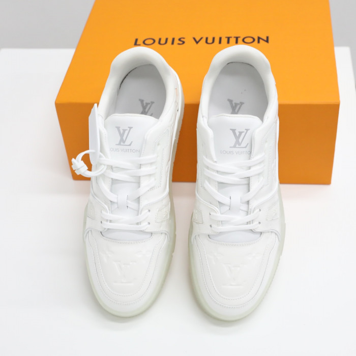 LV TRAINER SNEAKER LOW