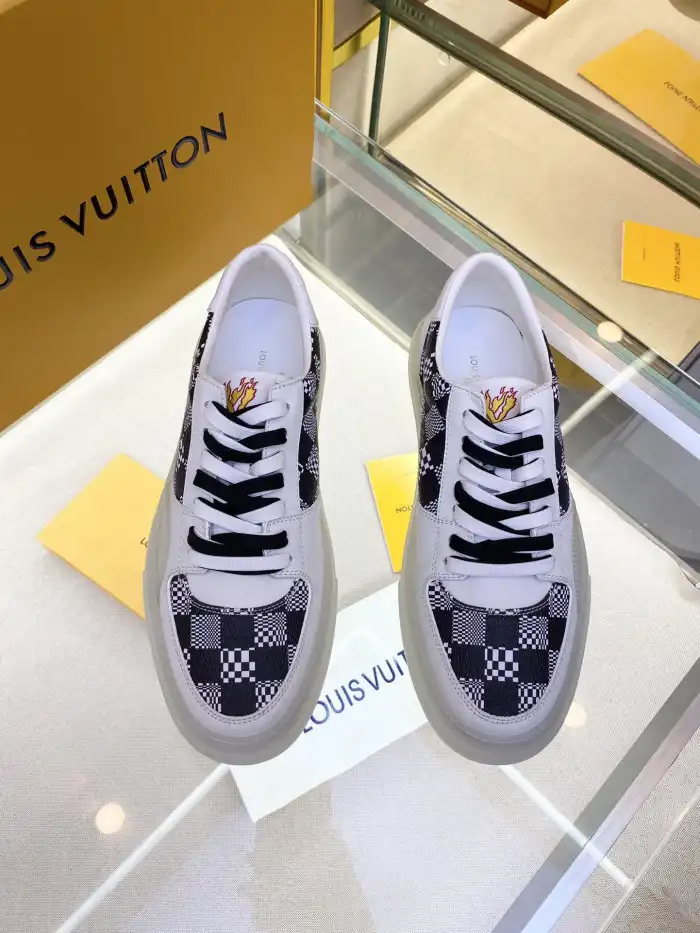 Loui Vuitto Low-Top SNEAKER