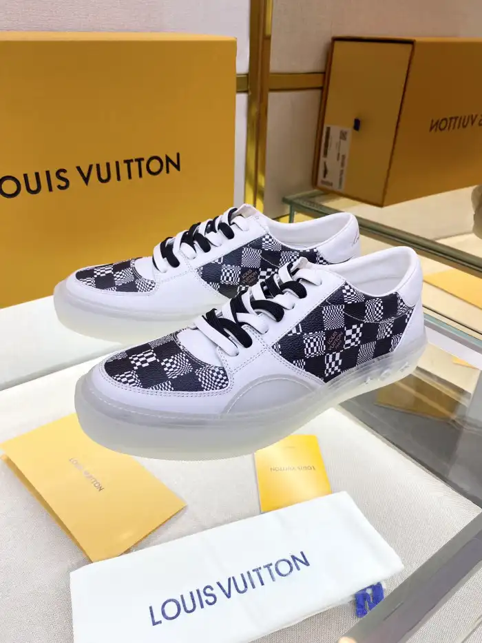 Loui Vuitto Low-Top SNEAKER