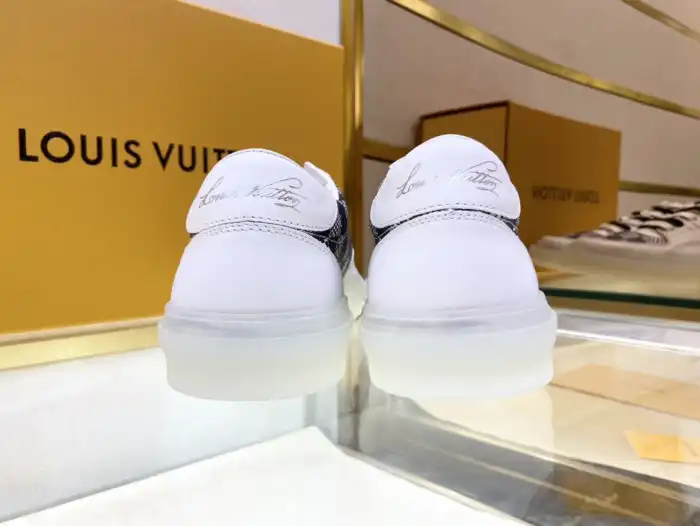 Loui Vuitto Low-Top SNEAKER