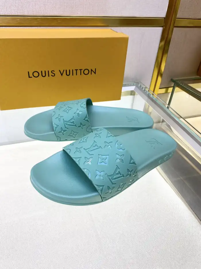 Loui Vuitto SLIPPERS