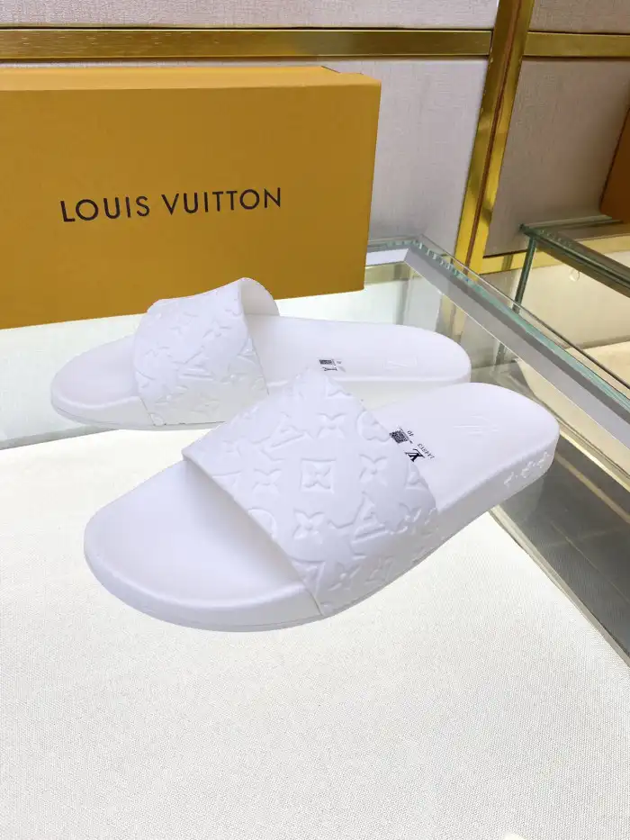 Loui Vuitto SLIPPERS