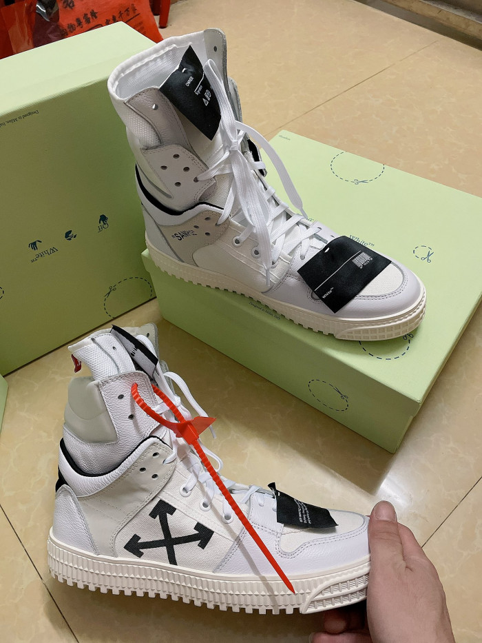 OFF-WHITE HIGH TOP SNEAKER