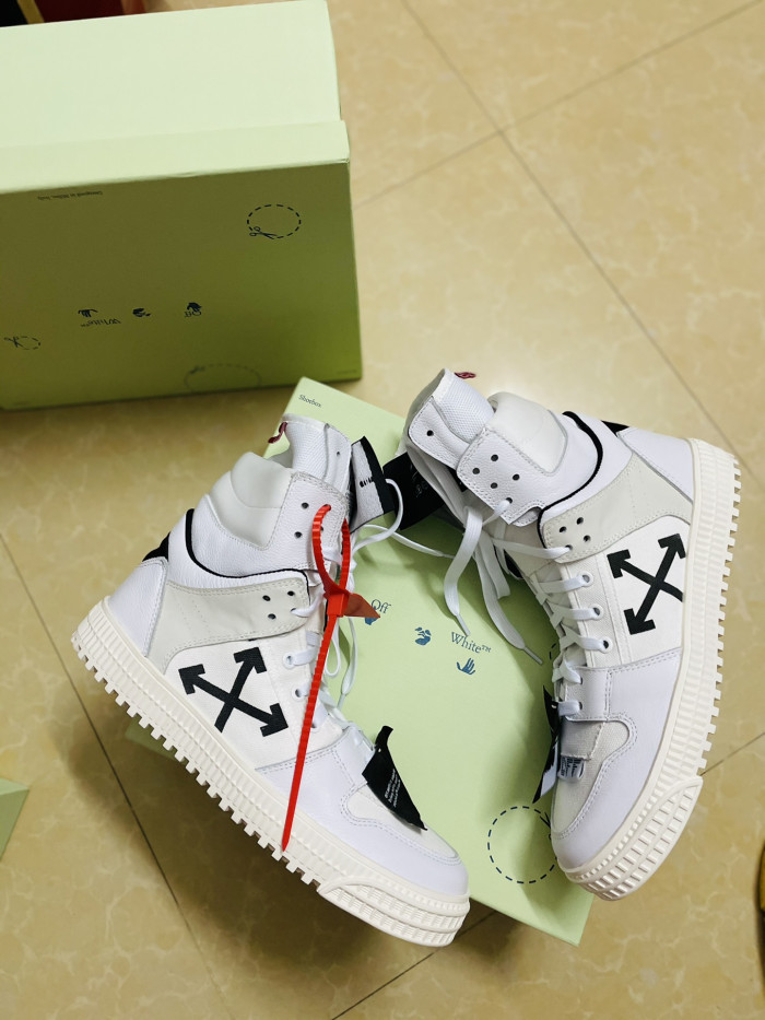 OFF-WHITE HIGH TOP SNEAKER