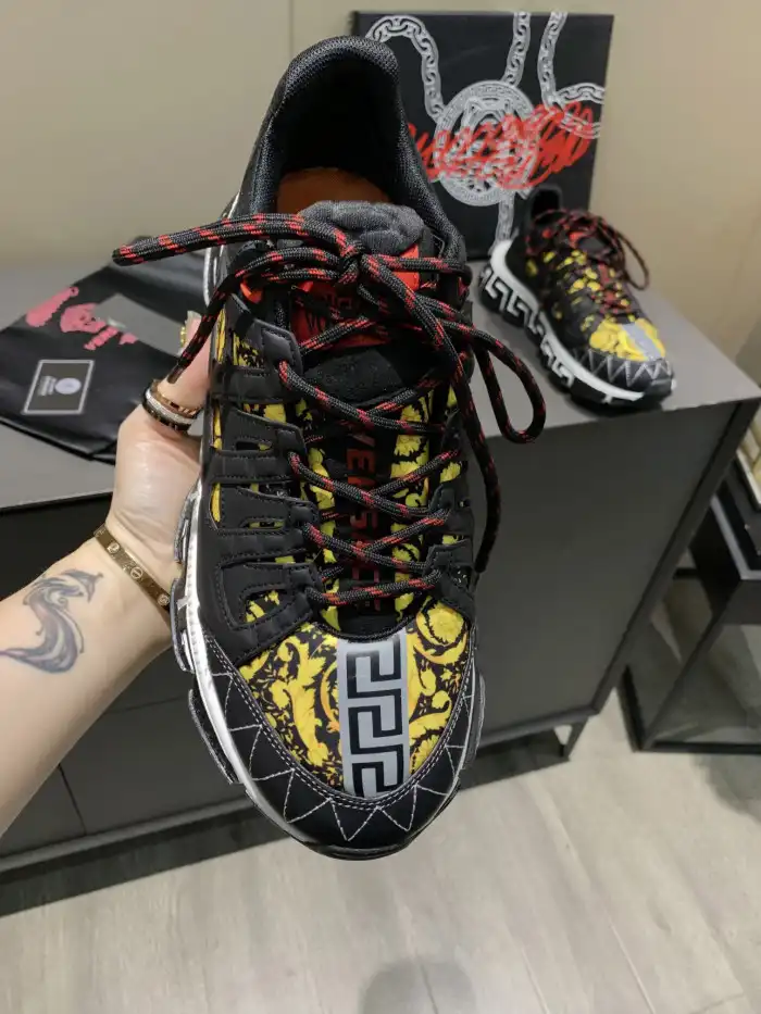 Versac CHAIN REACTION SNEAKERS