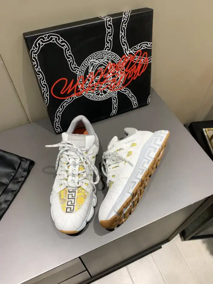 Versac CHAIN REACTION SNEAKERS