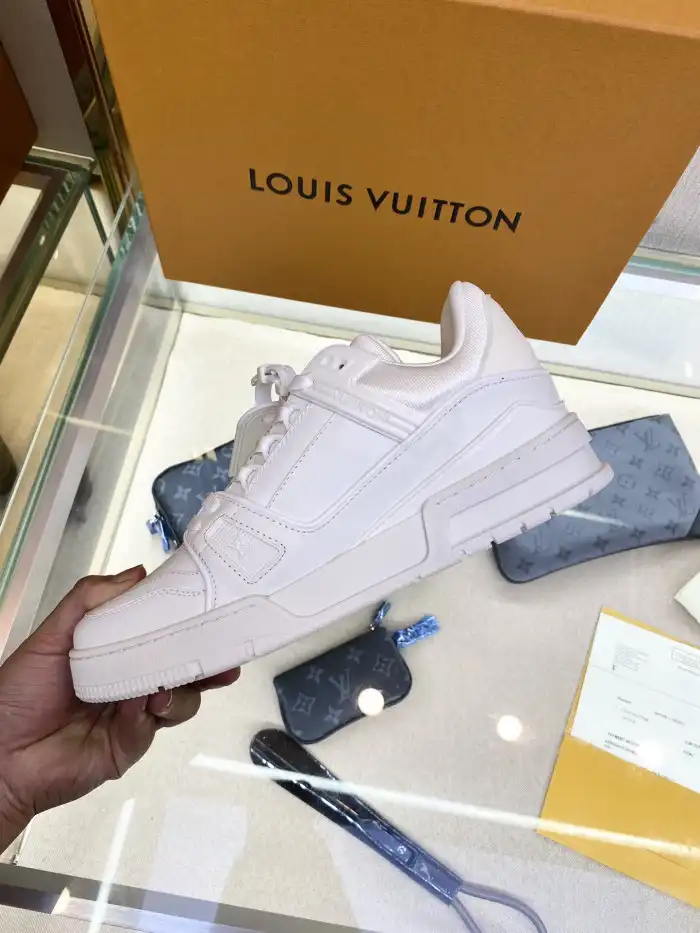 Loui Vuitto TRAINER SNEAKER