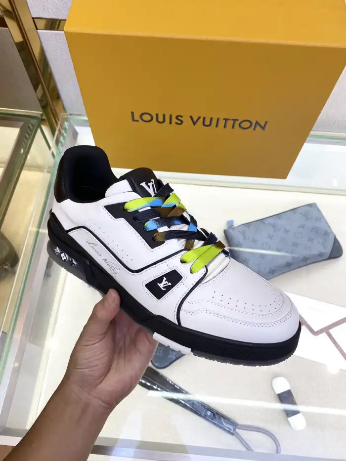 Loui Vuitto TRAINER SNEAKER