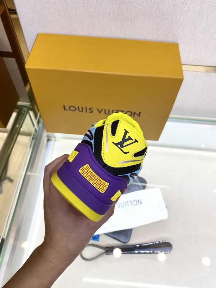 LV SPRINT SNEAKER