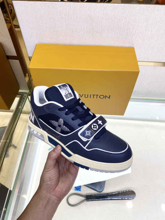 LV TRAINER SNEAKER LOW