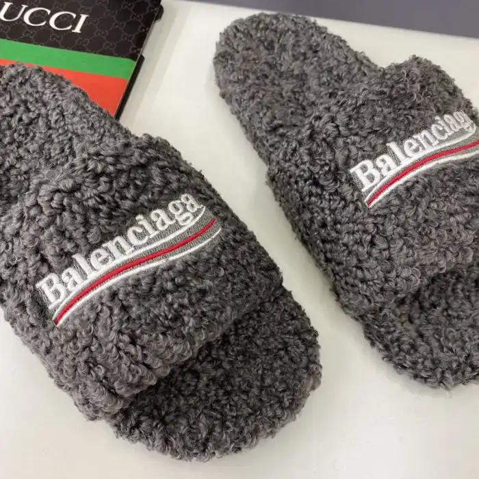 Rep BLCG SLIPPERS