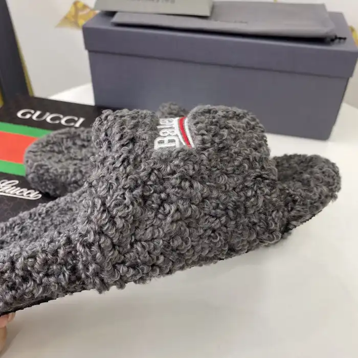 Rep BLCG SLIPPERS