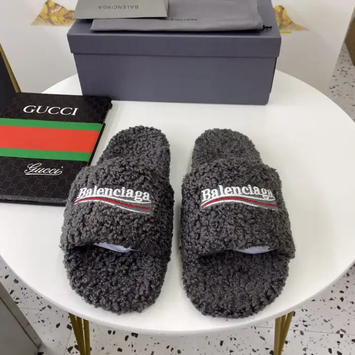 Rep BLCG SLIPPERS