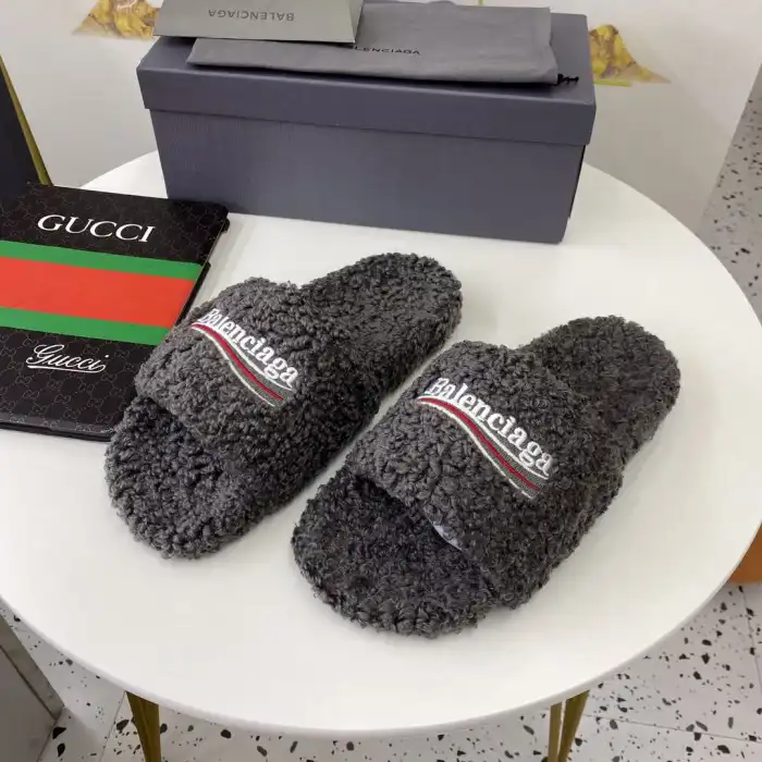 Rep BLCG SLIPPERS