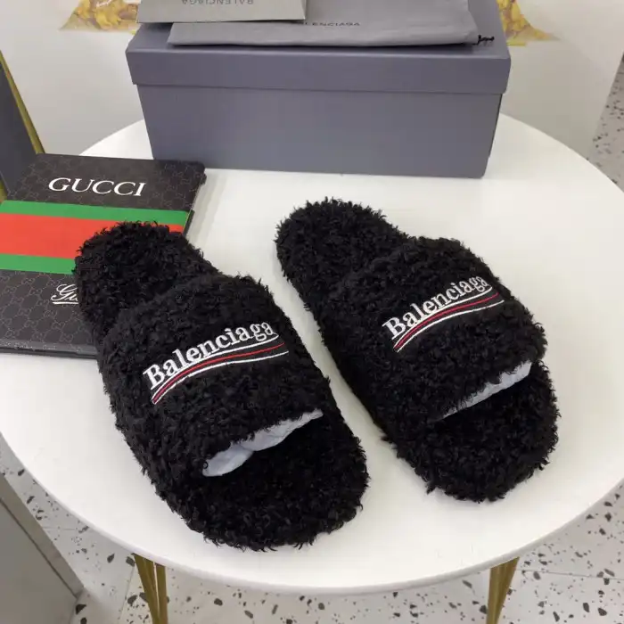 Rep BLCG SLIPPERS