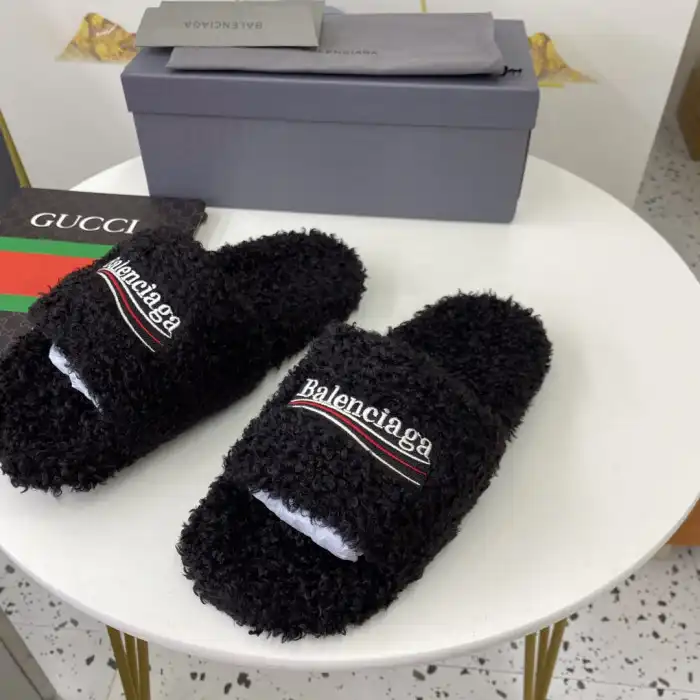 Rep BLCG SLIPPERS