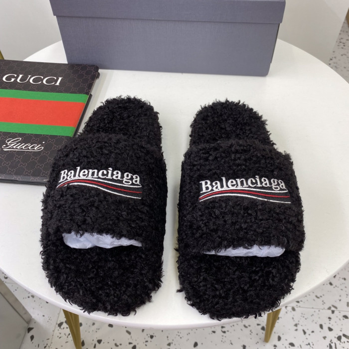 Onekick BLCG SLIPPERS