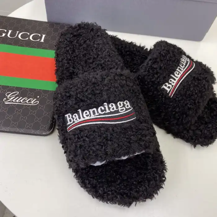 Rep BLCG SLIPPERS