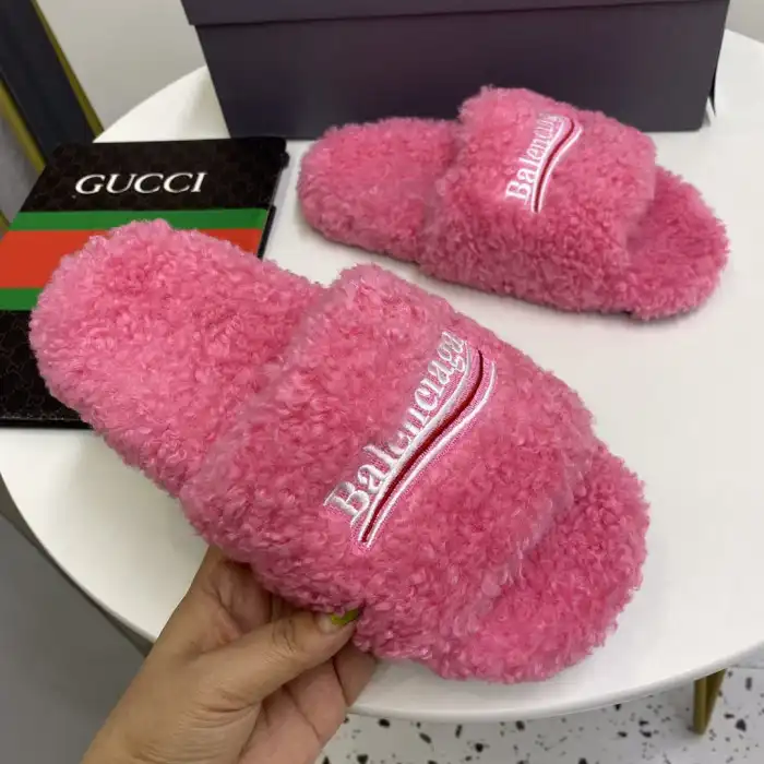 Rep BLCG SLIPPERS