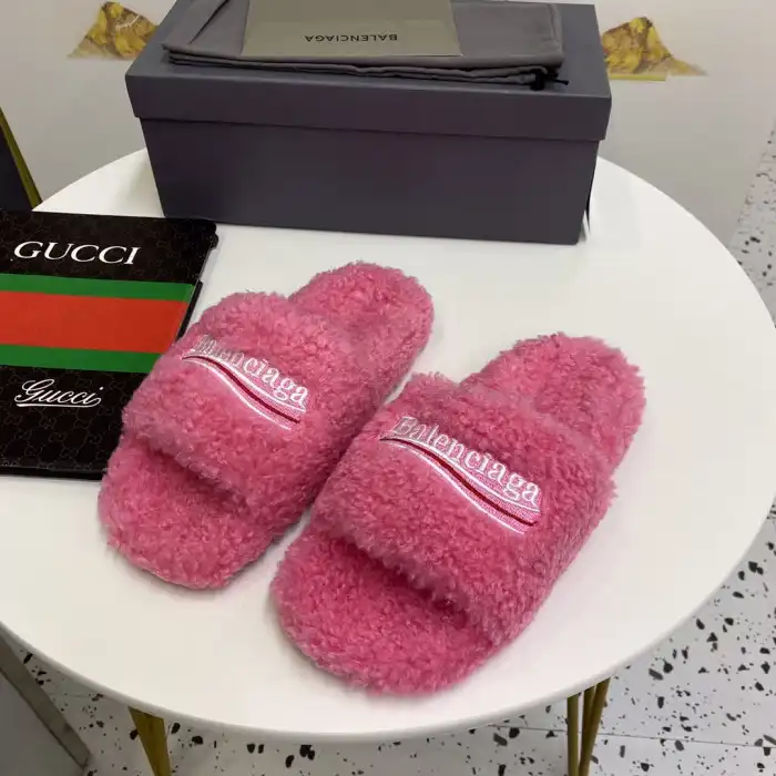 Rep BLCG SLIPPERS