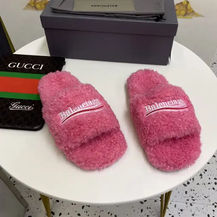 Rep BLCG SLIPPERS