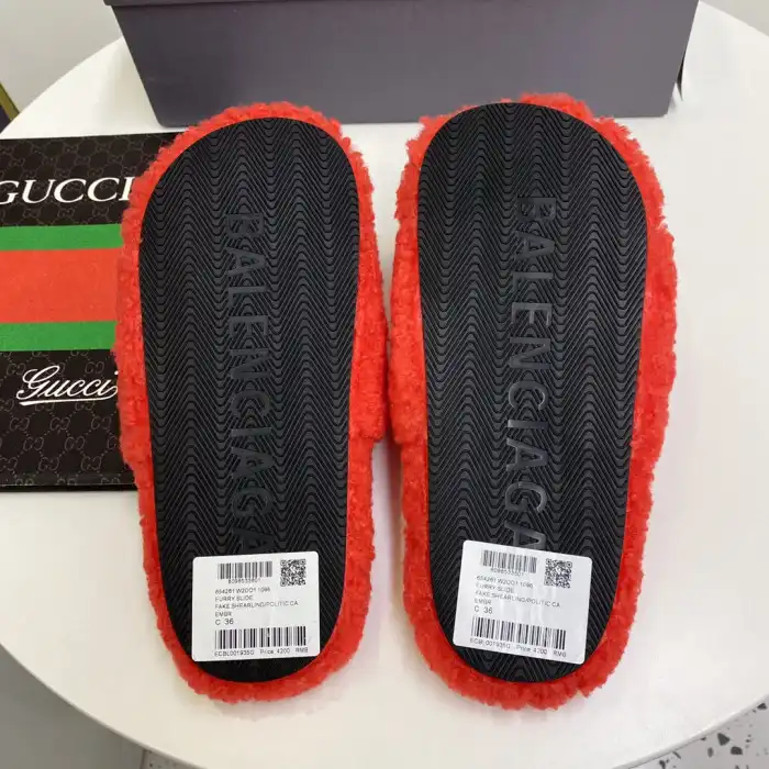 Rep BLCG SLIPPERS