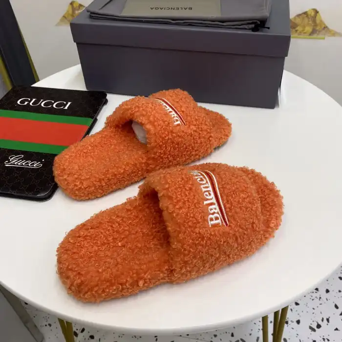 Rep BLCG SLIPPERS