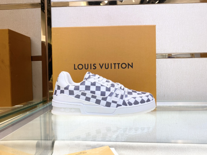 Onekick LV TRAINER SNEAKER LOW