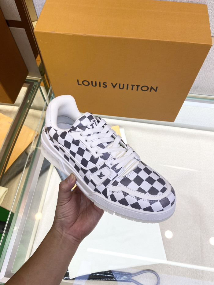 Onekick LV TRAINER SNEAKER LOW